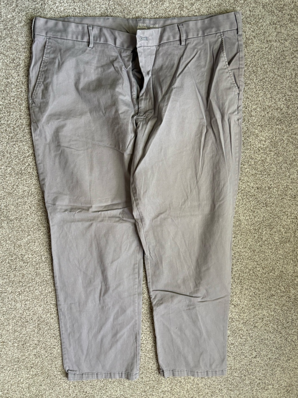 Izod Men's Chinos in Light Gray